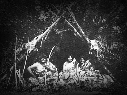 Los Selk'nam u onas: pueblo amerindio que vivió hasta principios del siglo XX en el norte y centro de la isla Grande de Tierra del Fuego