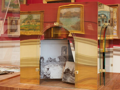 Various artists, Grand courts, exhibition view. Courtesy of the Art Gallery of NSW
