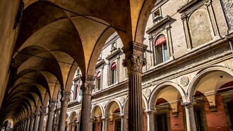 Portico di San Giacomo, Bologna, Italia
