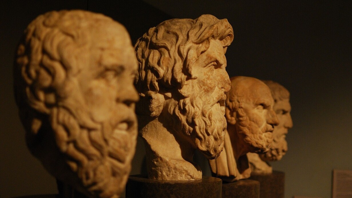 Filosofia. La necessità di una prospettiva sistemica: il rischio di una regressione storica senza una visione completa