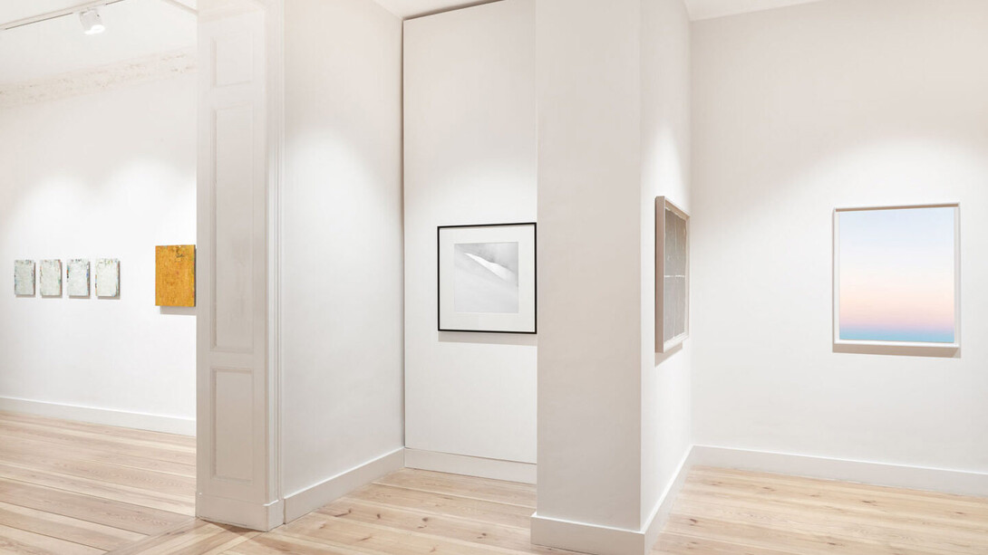 Various artists, Licht im winter, exhibition view. Courtesy of Galerie Albrecht