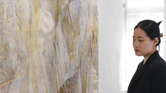 En 2024, Heemin Chung debutó con la influyente galería Thaddaeus Ropac en Londres con la exposición "Umbra", Inglaterra