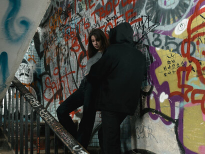 The gritty scene of drug dealing in a stairwell adorned with graffiti highlights a painful truth, Australian celebrities who have achieved global fame are noticeably absent in tackling the drug epidemic at home