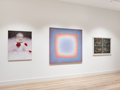 Various artists, Licht im winter, exhibition view. Courtesy of Galerie Albrecht