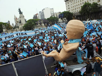 Protestos para criminalizar o aborto ocorrem na Argentina em 2023