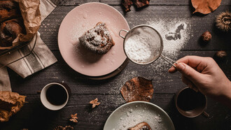 Sabores da terra: descubra como ingredientes locais e influências culturais se uniram para criar os doces mais amados do Brasil, encantando paladares há gerações