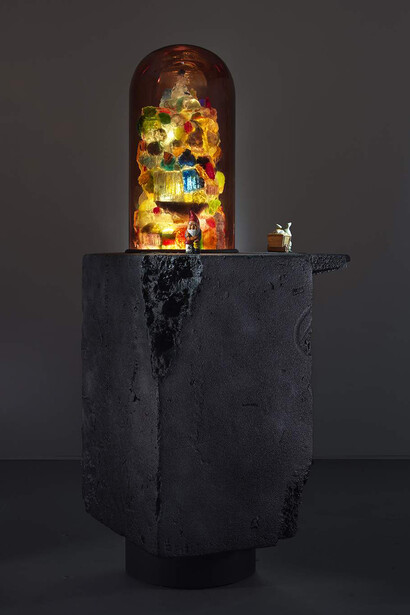 Mike Kelley, Ghost and spirit, exhibition view. Courtesy of Tate