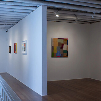 Various artists, Structures of meaning, exhibition view. Courtesy of Nueveochenta Gallery