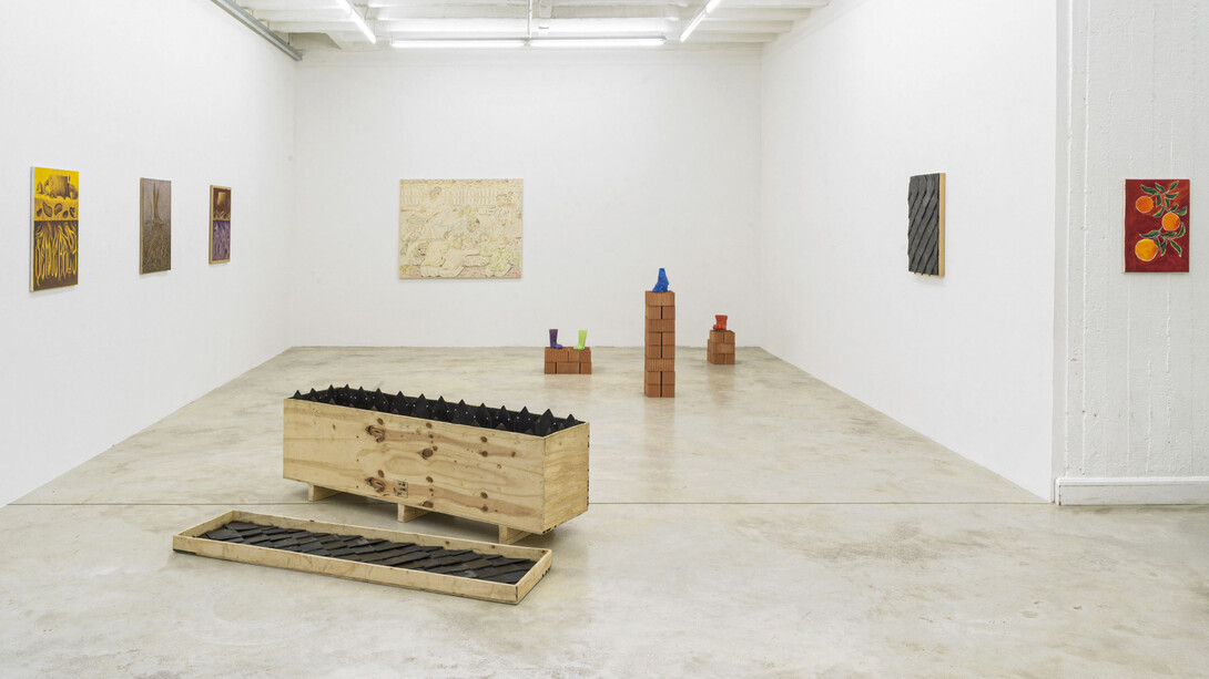 Various artists, The barn, exhibition view. Courtesy of Soy Capitán
