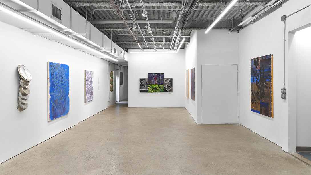 Various artists, Broad picnic, exhibition view. Courtesy of Europa Gallery