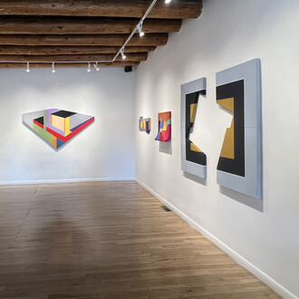 Mokha Laget, Elemental drift, exhibition view. Courtesy of Turner Carroll Gallery