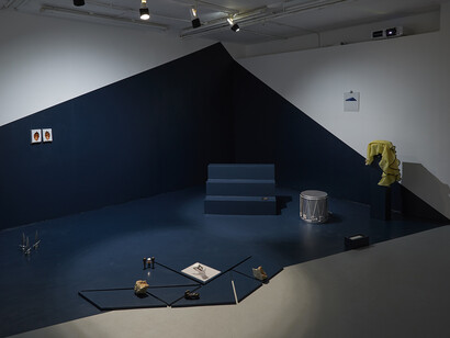 (play)ground-less, installation view