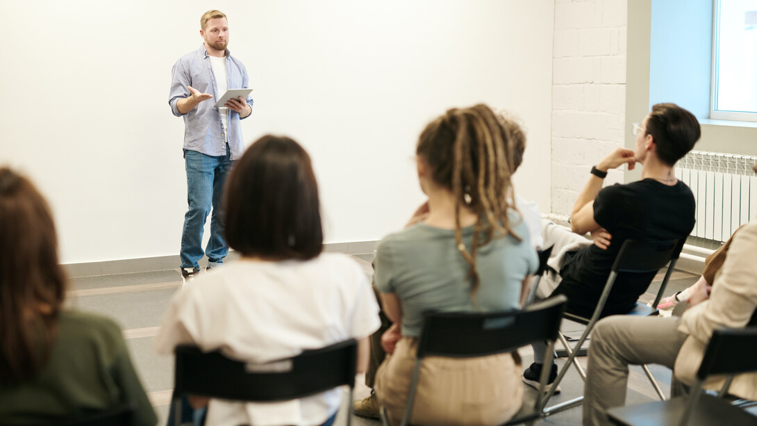 Professores em sessão de trocas de saberes e desabafos sobre a carreira docente no Brasil