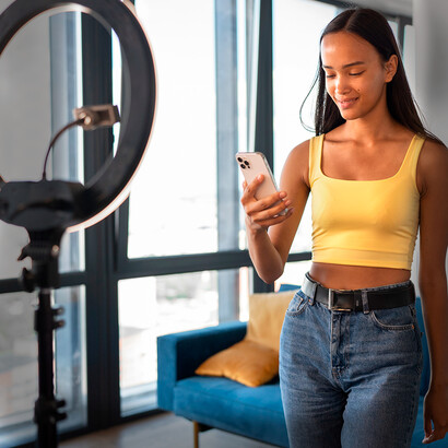 Trend do Tik Tok. Podemos ir ainda mais longe e falar do “body positivity” e do “girlboss culture”, assim como dos problemas associadas a estas tendências