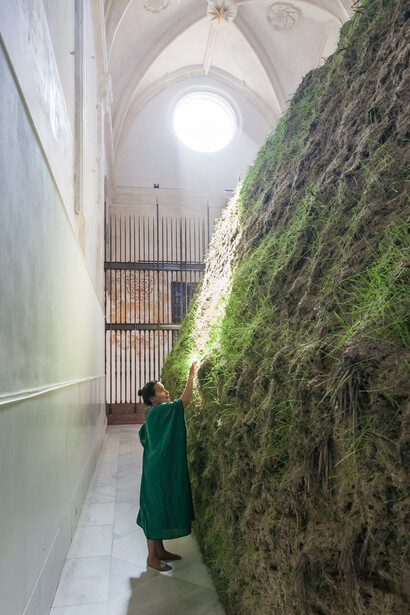 Delcy Morelos, Profundis, exhibition view. Courtesy of the Centro Andaluz de Arte Contemporáneo. Photo by Pepe Morón