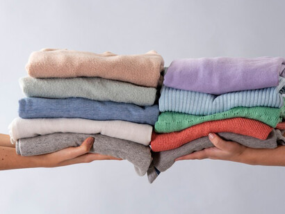 Sustainable fashion encourages the reuse and recycling of textiles and accessories