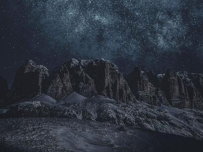 The mezmerizing starry night sky at the mountains