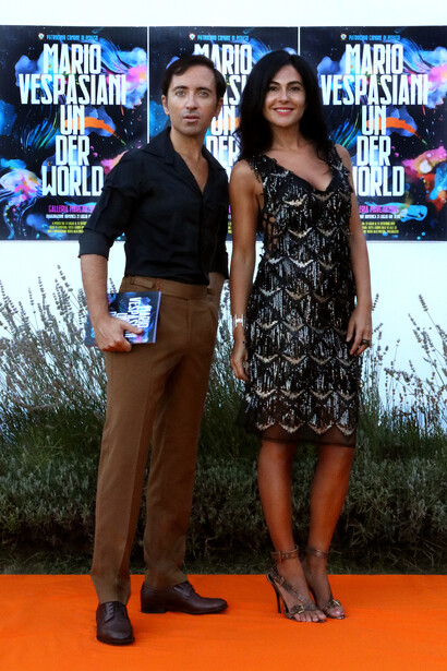 The artist Mario Vespasiani and the muse Mara, curator of the exhibition