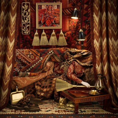 Patty Carroll, Swept under the rug, 2024. Courtesy of Catherine Couturier Gallery