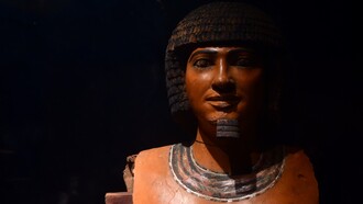 Ptahhotep fu un visir dell'Antico Regno d’Egitto, vissuto durante la V dinastia, sotto il faraone Djedkara Isesi