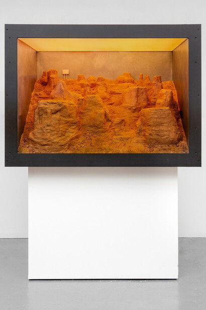 Olivia Erlanger, Orange sky, 2024. Courtesy of Luhring Augustine