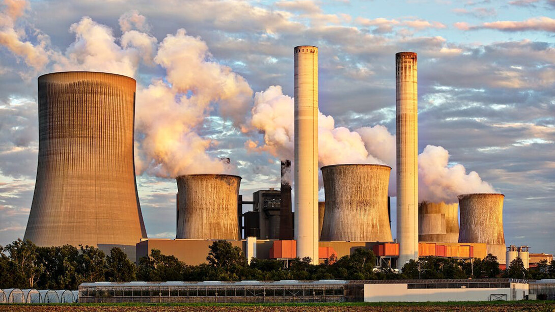 The factory's high carbon emissions are contributing to the worsening climate crisis, highlighting the urgent need to transition away from fossil fuels