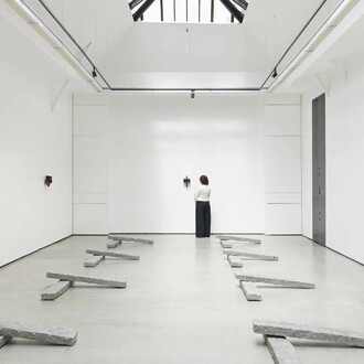Richard Nonas, exhibition view. Courtesy of Galerie Christophe Gaillard