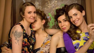 La serie Girls de HBO muestra cómo la moda refleja la personalidad y las etapas de vida de cada personaje, más que simplemente seguir tendencias