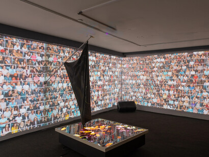 Various artists, A treatise on color vols I-IV, exhibition view. Courtesy of Fridman Gallery