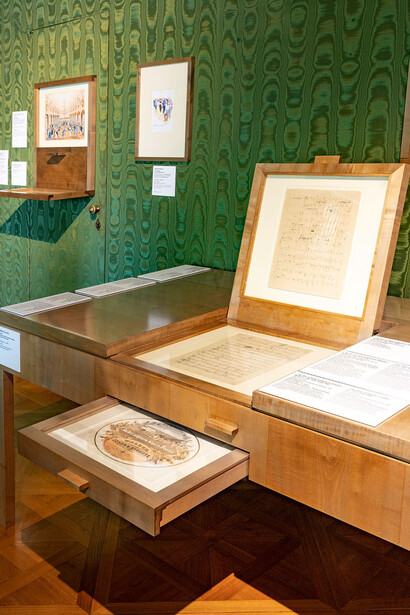 Johann Strauss Wohnung, exhibition view. Courtesy of Musa Museum