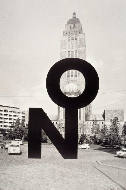 Jan-Olof Mallander, Paperiveistosmappi, 1972–1974. Courtesy of Museum of Contemporary Art Kiasma