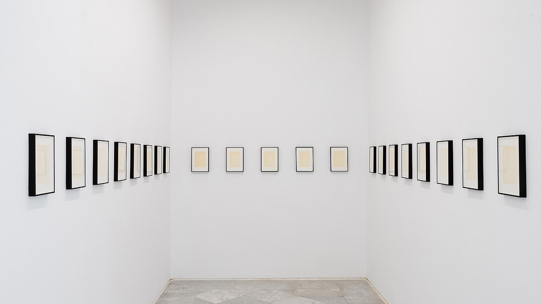 Ignasi Aballí, In ictu oculi, ehxibition view. Courtesy of the Centro Andaluz de Arte Contemporáneo. Photo by Pepe Morón