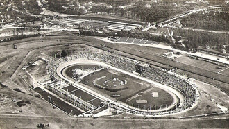 Das Deutsche Stadion - 1913 Berlin - Zuschauerplätze: 30000