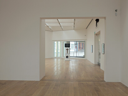 Danh Võ, installation view, Nottingham Contemporary 2014. Photo Andy Keate