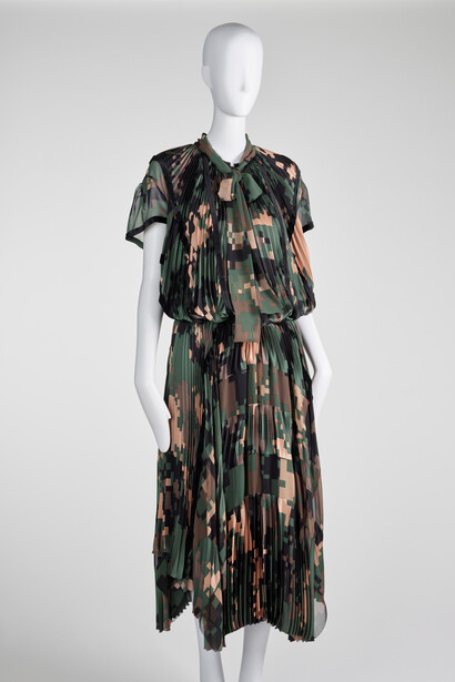 Sacai, Top and skirt, 2017. Courtesy of Risd Museum