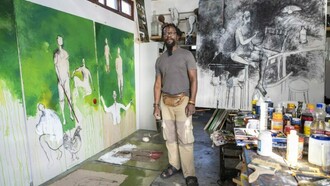 Moisés Ernesto Matsinhe Mafuiane, também conhecido como Butcheca, artista moçambicano. Butcheca é uma espécie de (in)conformado, muito consciente sobre a sua condição social e humana. Expõe o caos desde os anos 1990, mas não é por isso que esgota as preocupações