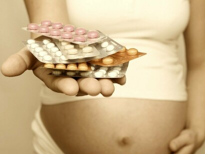 Los disruptores endocrinos son compuestos químicos naturales e industriales que pueden alterar el equilibrio hormonal de nuestro cuerpo llegando a alterar nuestra fisiología