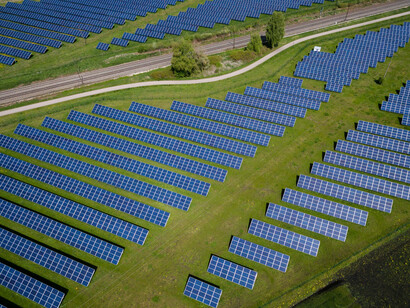Energia renovável em substituição a soluções poluentes