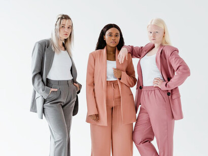 Through shared experiences and introspection, these women embark on a quest for true autonomy and fulfillment, transcending societal limitations with courage and conviction