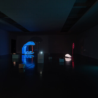 Alex Hubbard, Abstract or regular, exhibition view. Courtesy of Regen Projects