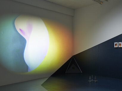 (play)ground-less, installation view