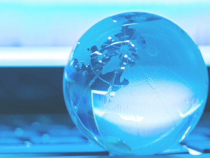 Seamless multilingual communication with a glass world on a laptop, powered by AI translators,