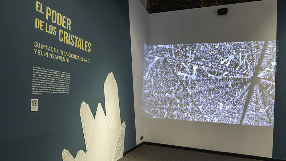 The power of crystals, exhibition view. Courtesy of Casa de la Ciencia