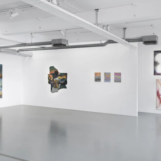 Various artists, Painting at the time of artificial intelligence, exhibition view. Courtesy of Galleri Duerr