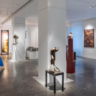 Various artists, Three dimensions of love, exhibition view. Courtesy of the Chemistry Gallery
