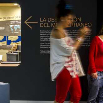 GeoSeville, Exhibition view. Courtesy of Casa de la Ciencia