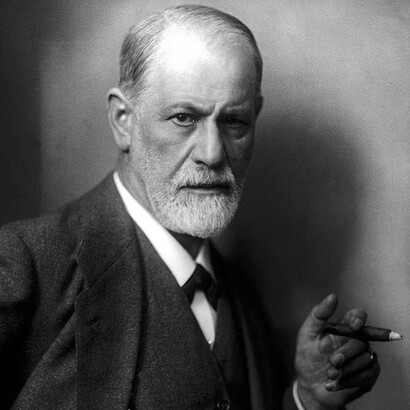 Imagem de Sigmund Freud. A ruptura de pensamento com Freud trouxe ao livro de Jung questões da dualidade humana