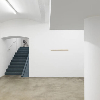 Július Koller, Univerzálny Fantasticky Otáznik (U.F.O.), exhibition view. Courtesy of Galerie Martin Janda