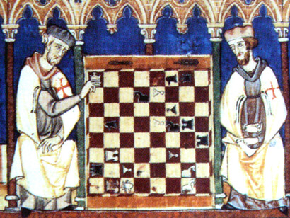 Cavalieri Templari impegnati nel gioco degli scacchi