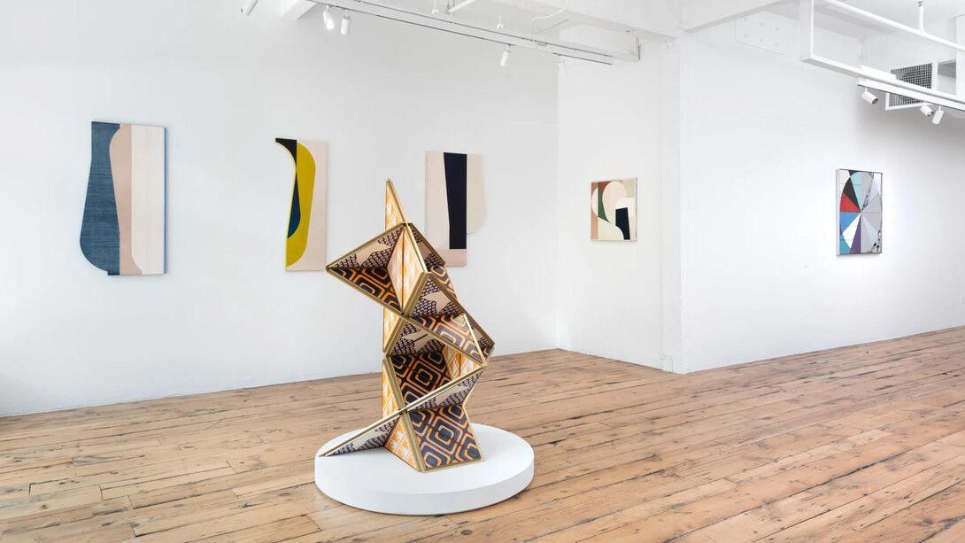 Various artists, Curious geometries, exhibition view. Courtesy of Marianne Boesky Gallery